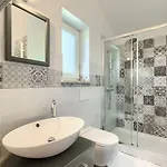 Traumhafte Mit Tischtennis, Spielplatz, Basketballplatz, Privatpool, Outdoor-kueche بازين