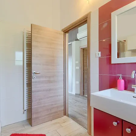 度假居 Traumhafte Mit Tischtennis, Spielplatz, Basketballplatz, Privatpool, Outdoor-kueche *